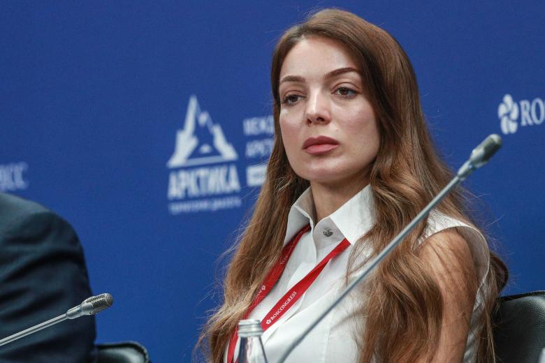 Зарина Догузова