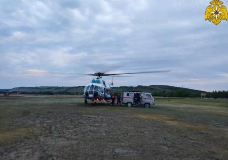 Опубликованы кадры с места падения Ми-8 в Якутии