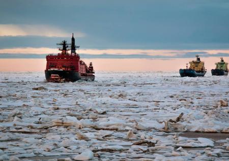 Севморпуть может стать альтернативой Суэцкому каналу