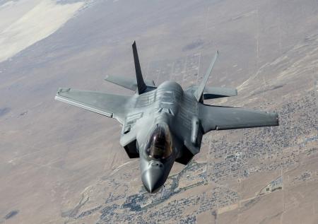 В Сирии истребители F-35 коалиции опасно сблизились с двумя Су-35 ВКС РФ