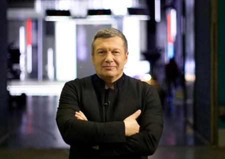 «Ваш муж глубоко плевал на законы»: Соловьёв задал вопрос жене Навального