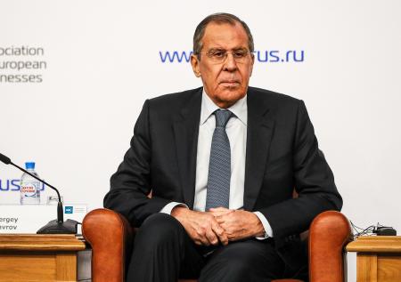 Лавров русской пословицей объяснил ответ России на атаки Украины