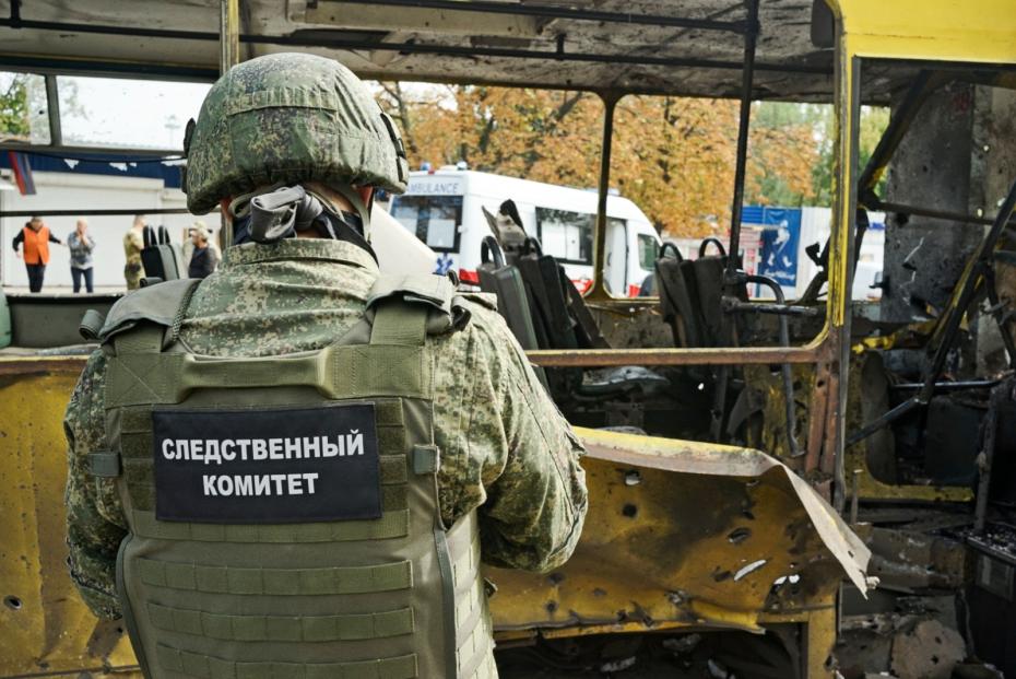 Последствия обстрела со стороны ВСУ в Ворошиловском районе Донецка