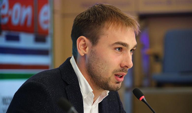 Антон Шипулин