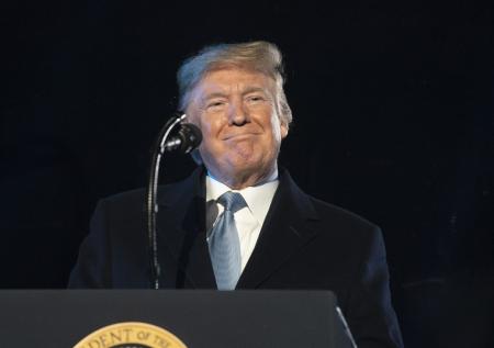 Трамп приостановил оказание помощи Украине