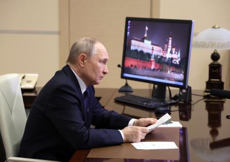 «Поздравляю с победой»: Путин обратился к бойцам после успеха под Курском