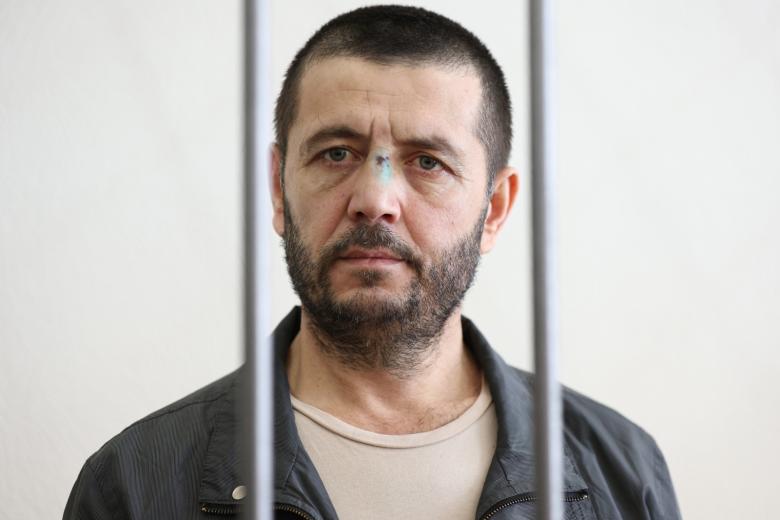 Рахматшох Курбонов во время избрания меры пресечения в Октябрьском районном суде