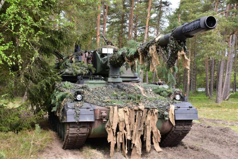 Panzerhaubitze 2000