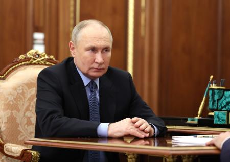 Путин поручил создать Национальный центр «Россия» в Москве