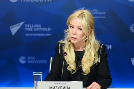 Мизулина уточнила исковые требования к Лебедеву и Дудю