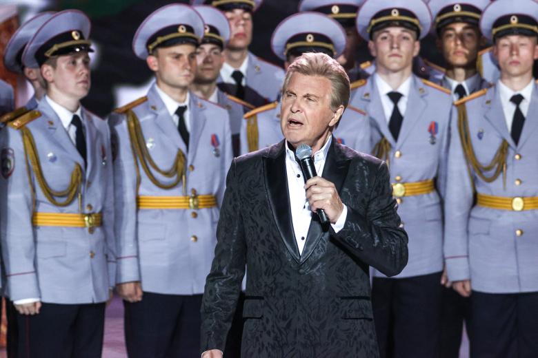 Лев Лещенко