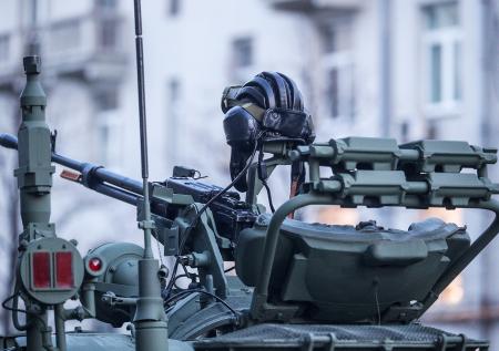 Десятки танков внезапно появились на улицах одного российского города