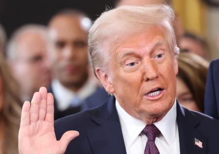 «Ухо ему знатно подлатали»: россияне оценили инаугурацию Трампа
