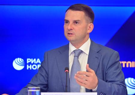 В Госдуме поддержали идею поощрять выходными некурящих сотрудников