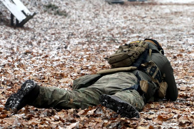 Солдат ВСУ в зоне боевых действий