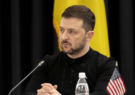 В Германии заявили, что Зеленский купил себе особняк Гитлера
