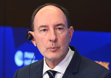 Внук де Голля призвал урезонить США 