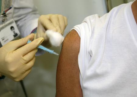 В Швейцарии рассказали о побочных эффектах после вакцинации от COVID-19