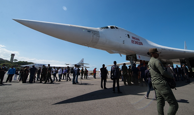Российский бомбардировщик Ту-160 в Венесуэле