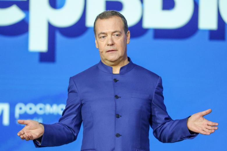 Дмитрий Медведев