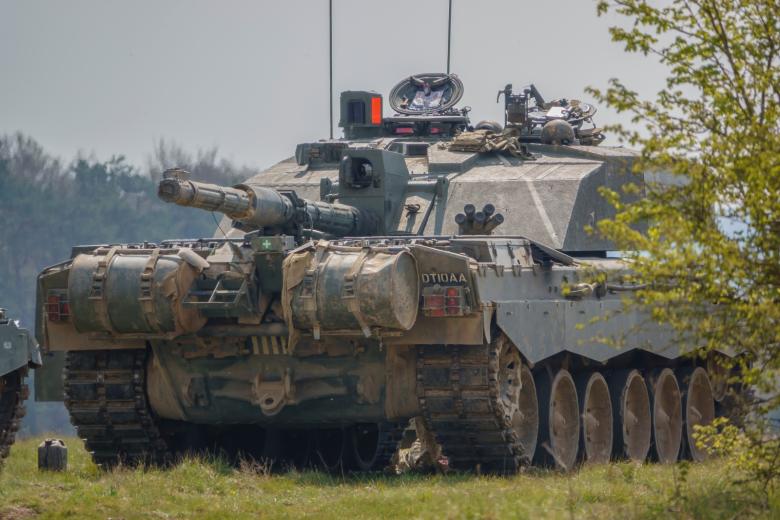 Танк Challenger 2