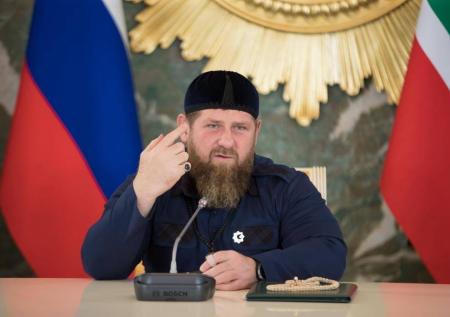 Песков не прокомментировал присвоение Кадырову звания генерал-лейтенанта
