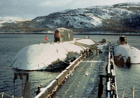 20 лет без «Курска»: фото ко дню гибели российской подводной лодки