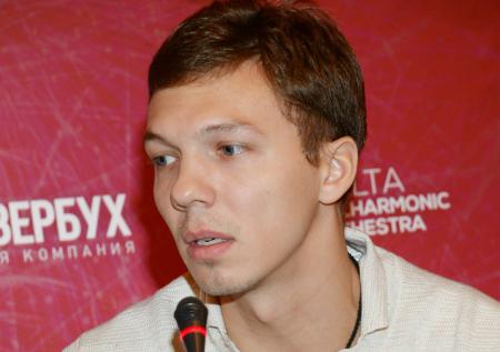 Избитого в Москве фигуриста Соловьёва выписали из больницы