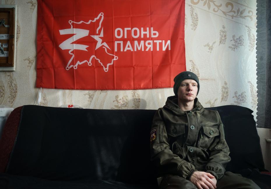 Волонтер в пункте временного размещения беженцев
