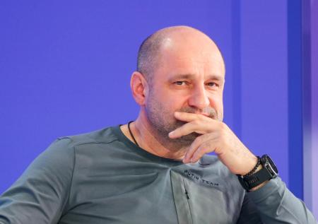 Жога потребовал от уральских мэров достойно хоронить участников СВО