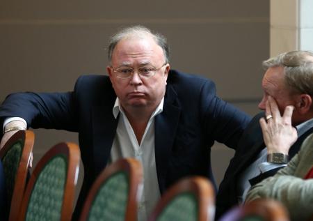 В Ростехе назвали причину заявления против Караулова