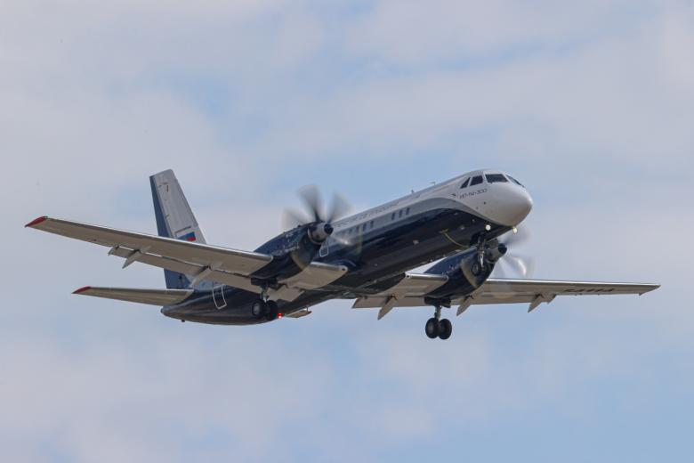 Самолет Ил-114-300 