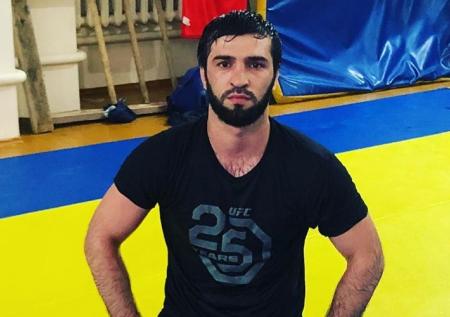 Рамзан Кадыров поддержал Зубайру Тухугова на турнире UFC в Абу-Даби