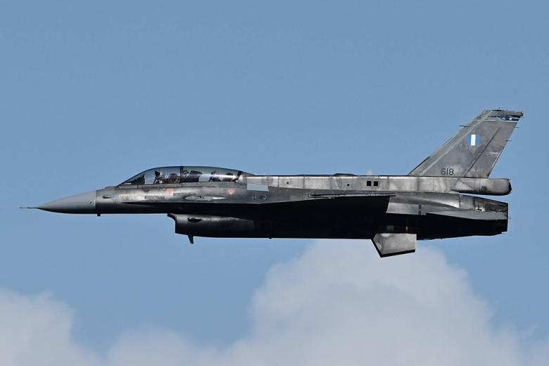 Истребитель F-16