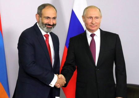 Экс-президент Армении сообщил, что Пашинян не уважает Путина