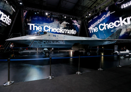 Россия нашла партнера для выпуска Су-75 Checkmate