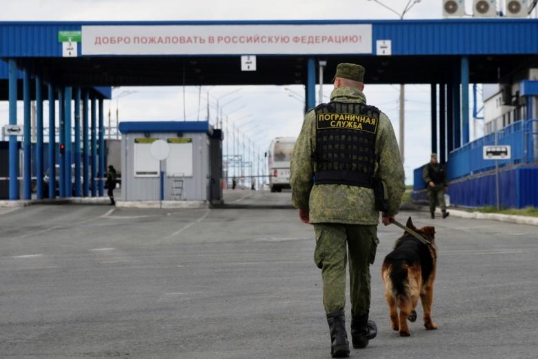 Военнослужащий пограничной службы ФСБ РФ