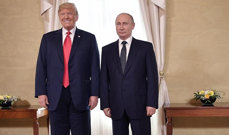 Президент РФ Владимир Путин и лидер США Дональд Трамп