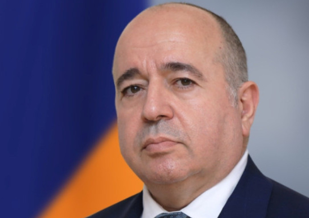 Аршак Карапетян