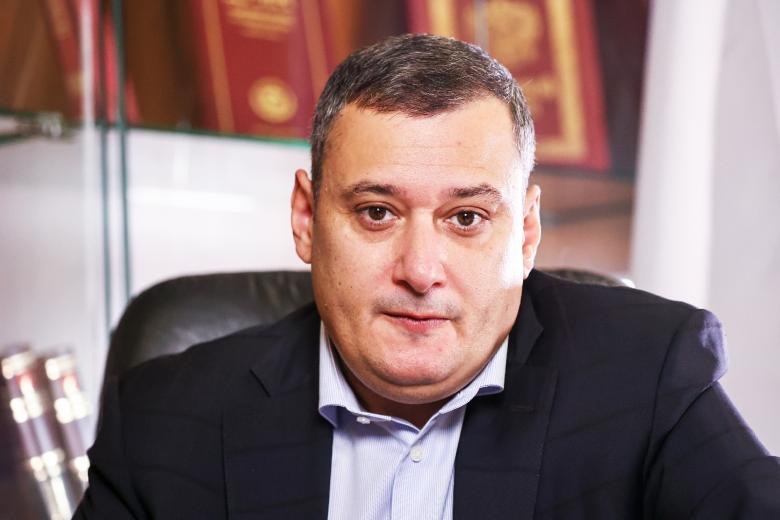Александр Хинштейн