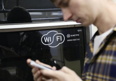 Москвичи использовали бесплатный Wi-Fi в транспорте более 52 млн раз за год