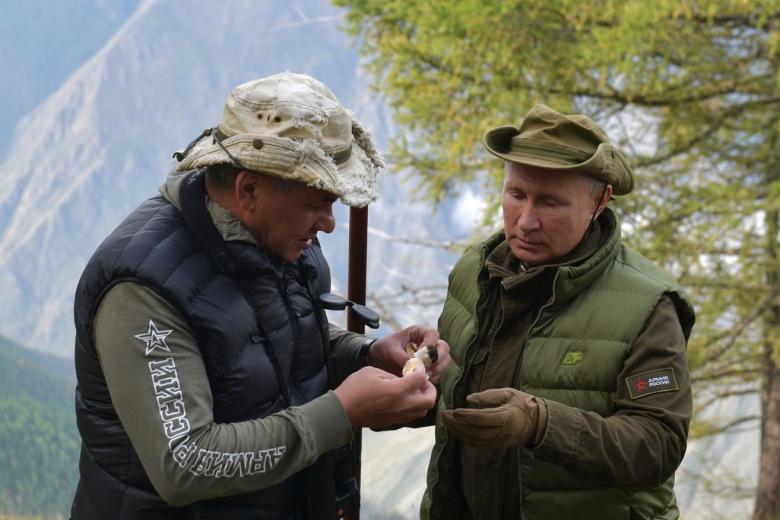 Сергей Шойгу и Владимир Путин