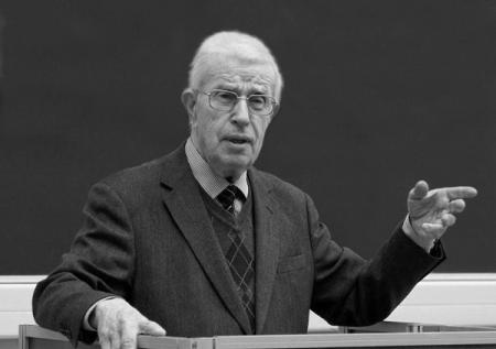 Умер президент Института стран Азии и Африки МГУ Михаил Мейер