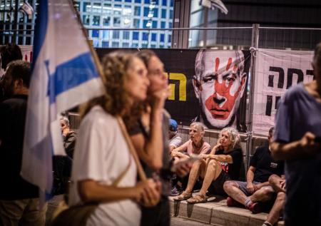 В Израиле прошли массовые митинги с требованием освободить заложников