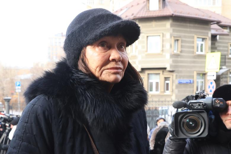 Лариса Лужина