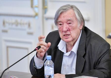 Главреда газеты «Завтра» осудили за публикацию с упоминанием Фонда Карнеги