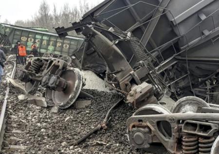 Следы взрывчатки обнаружили на месте схода грузового состава под Рязанью 