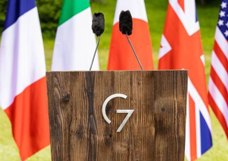 Страны G7 заявили о возможном полном запрете на транспортировку нефти из РФ