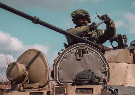 «Ветераны России» призвали готовить в РФ антифашистов со всего мира для СВО