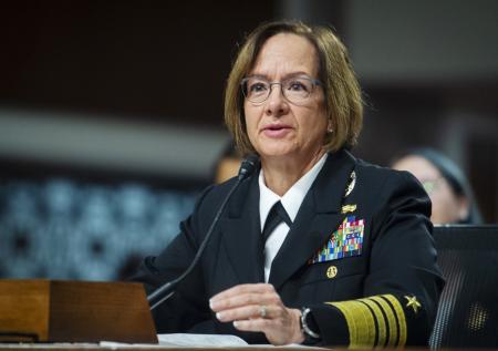 ВМС США впервые возглавила женщина: кто такая адмирал Лиза Франкетти